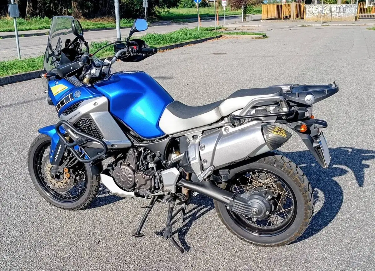 Yamaha XT1200Z Super Ténéré First Edition (2010 - 11) (2)