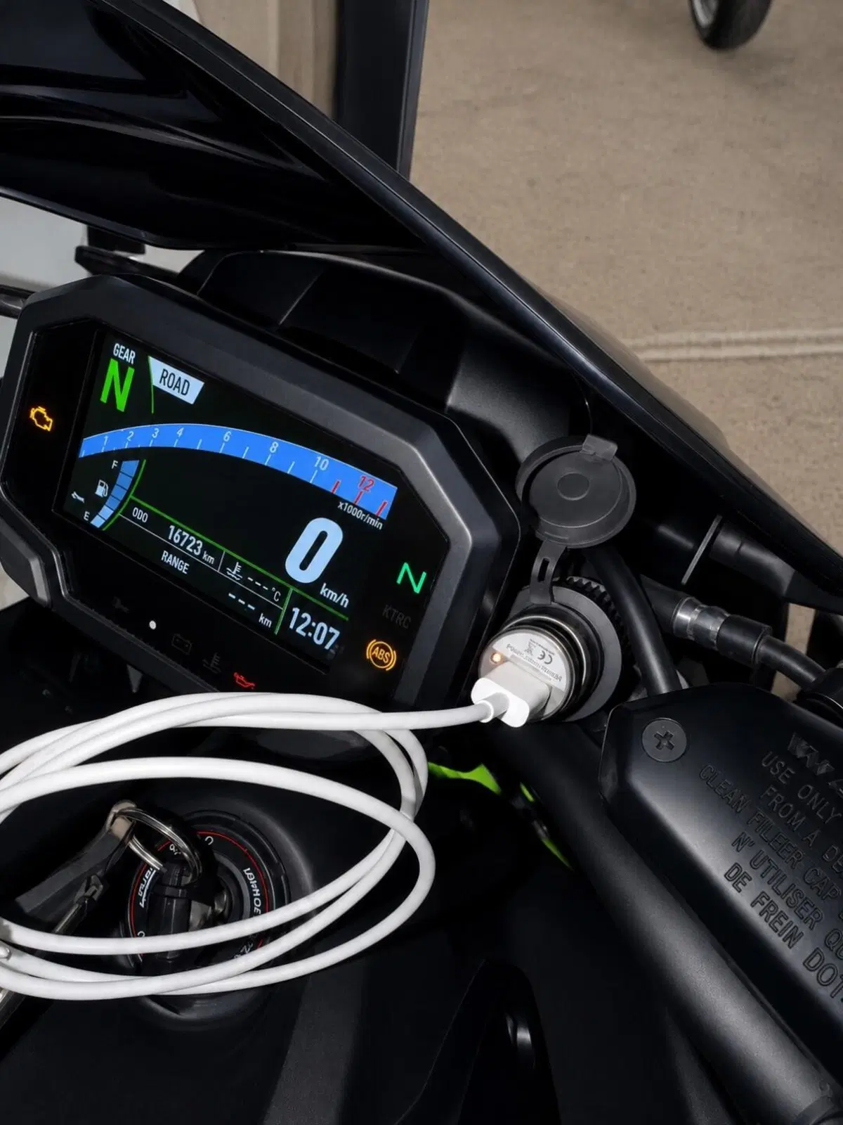 Kawasaki Z 900 (2021 - 24) (11)