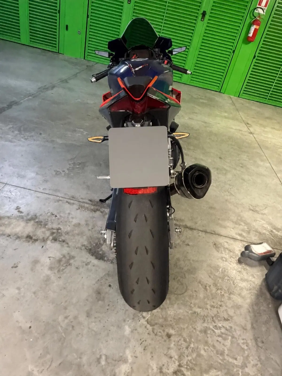 Aprilia RSV4 1100 Factory (2021 - 24)