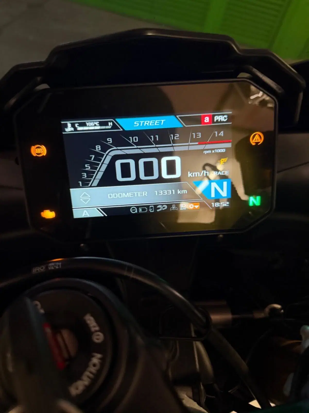 Aprilia RSV4 1100 Factory (2021 - 24) (6)