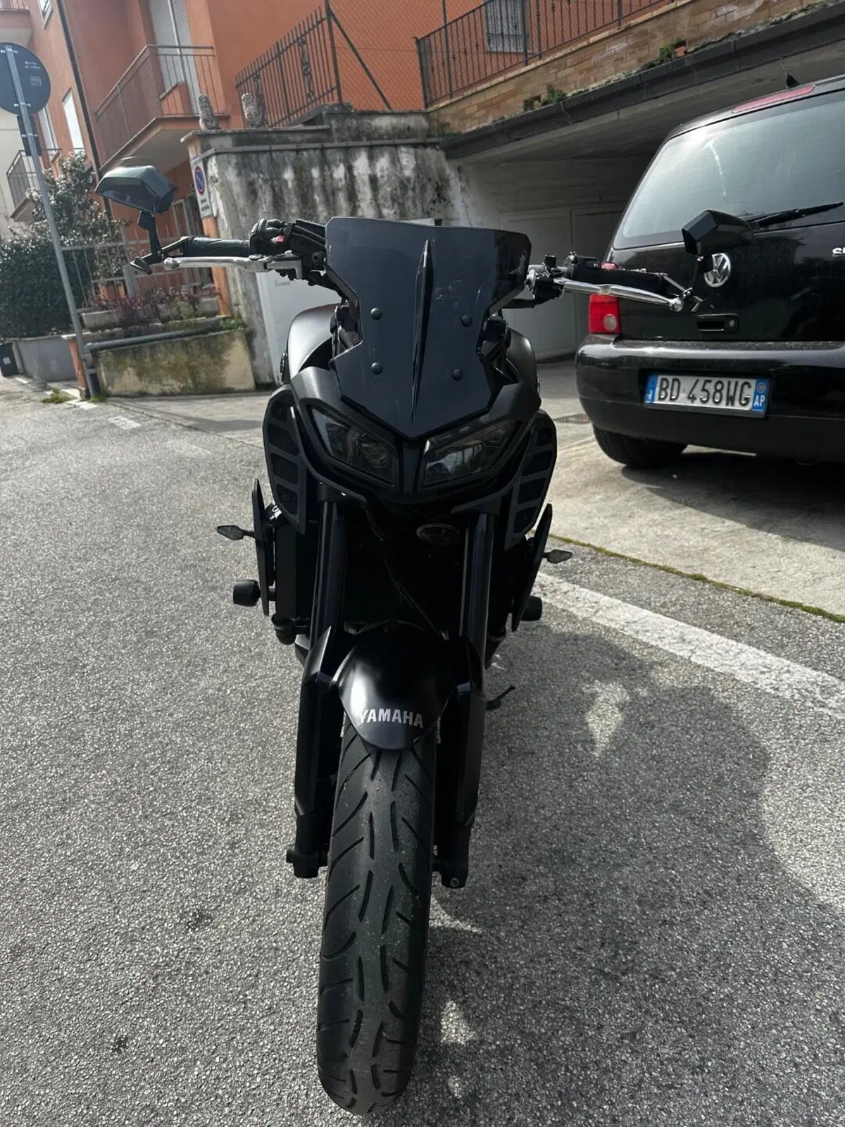 Yamaha MT-09 (2017 - 20) (2)