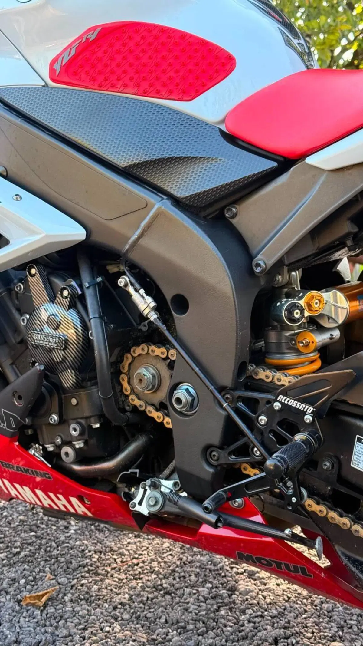 Yamaha YZF R1 (2007 - 08) (5)