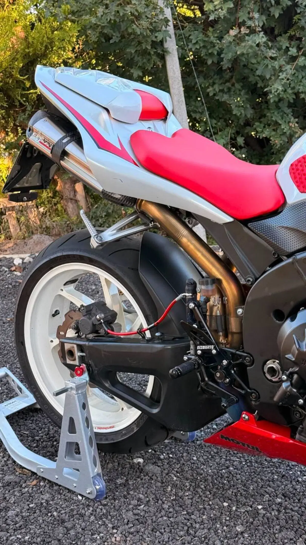 Yamaha YZF R1 (2007 - 08) (6)
