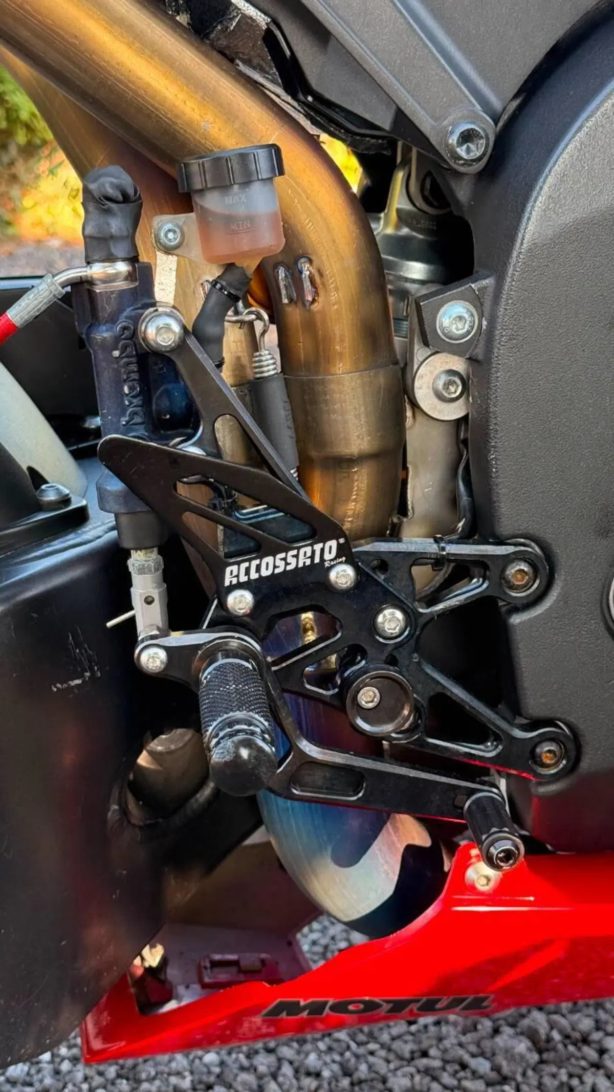 Yamaha YZF R1 (2007 - 08) (8)