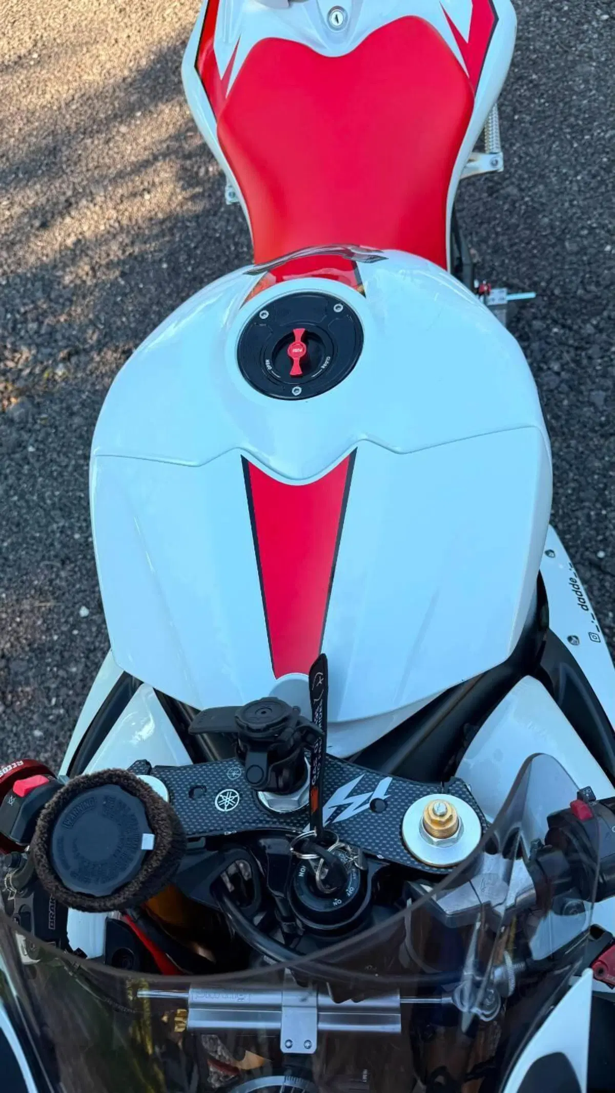 Yamaha YZF R1 (2007 - 08) (13)