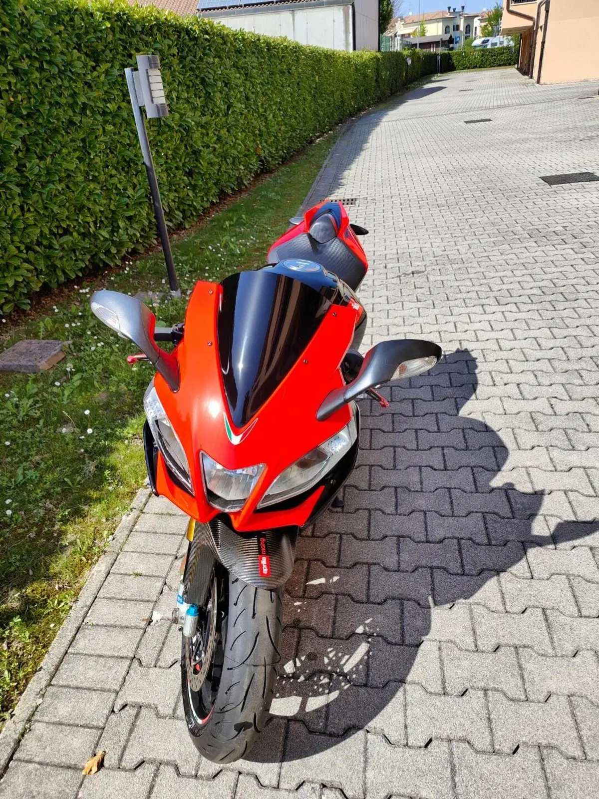 Aprilia RSV4 Factory (2009 - 12) (5)