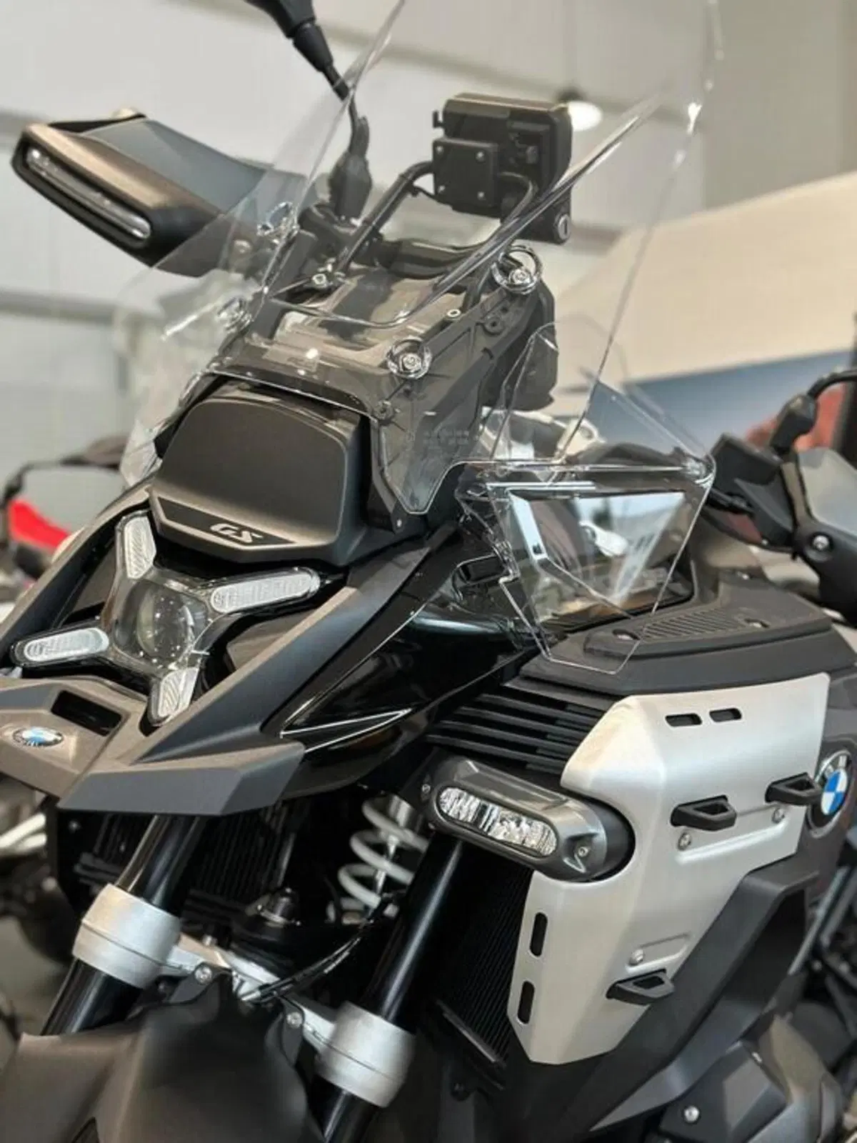 Bmw R 1300 GS Adventure Triple Black (2025 - 26) (3)