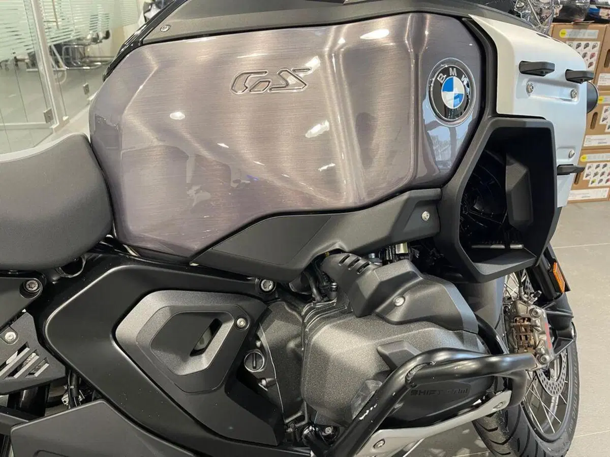Bmw R 1300 GS Adventure Triple Black (2025 - 26) (4)