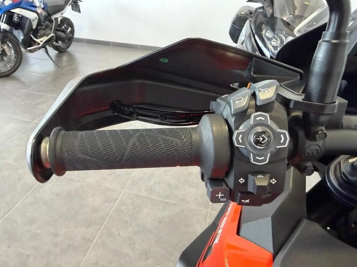 KTM 1290 Super Adventure S (2021 - 25) (10)