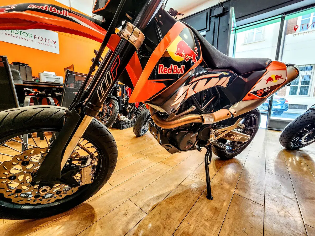 KTM 690 SMC (2008 - 11) (11)