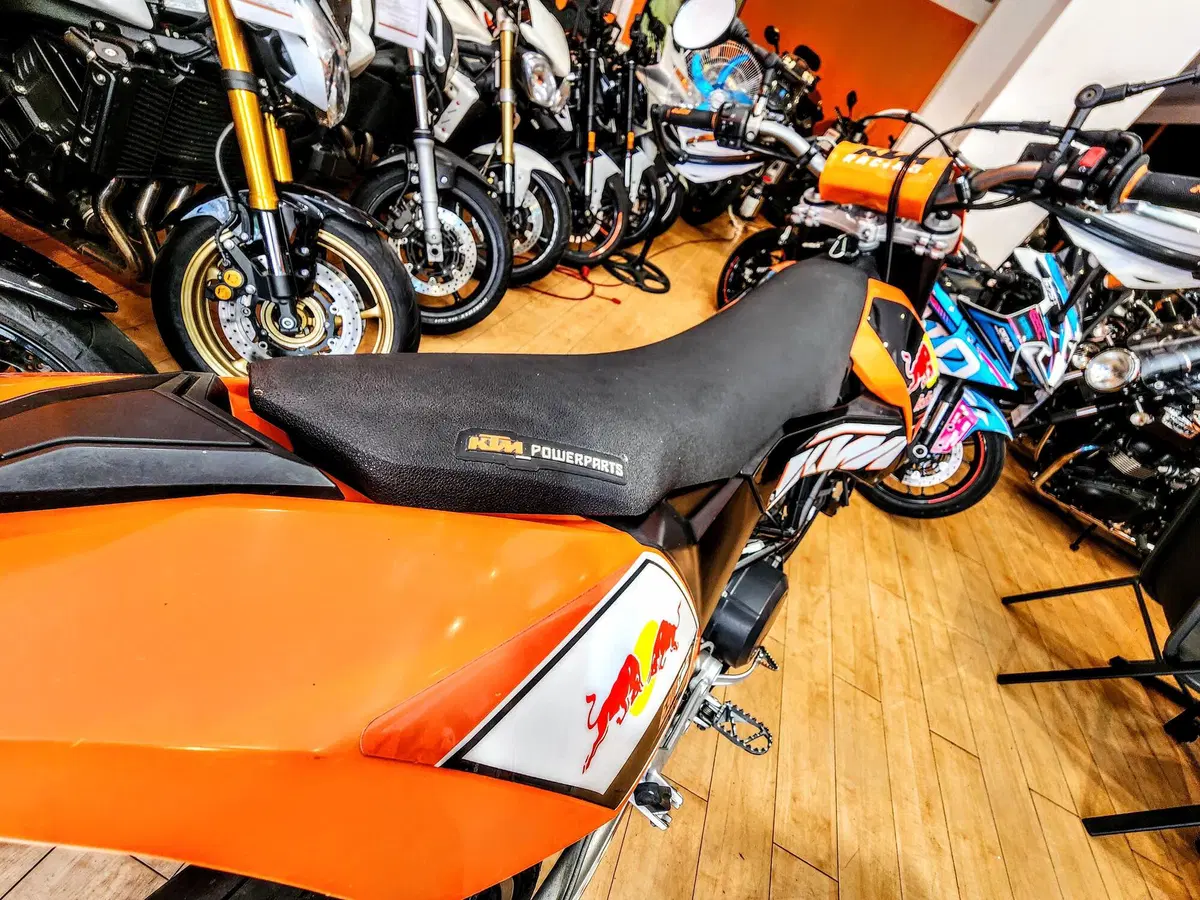 KTM 690 SMC (2008 - 11) (15)