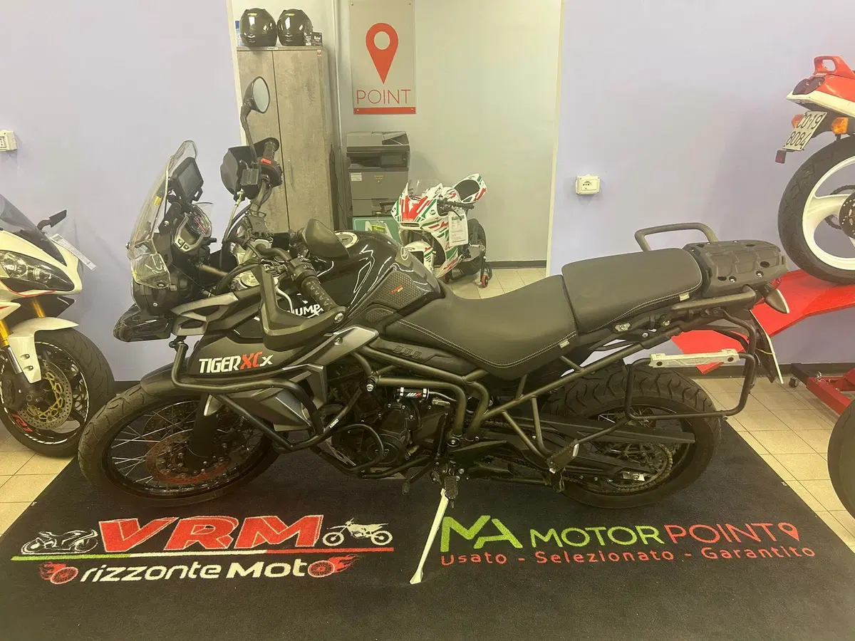 Triumph Tiger 800 XCx (2015 - 17) (2)