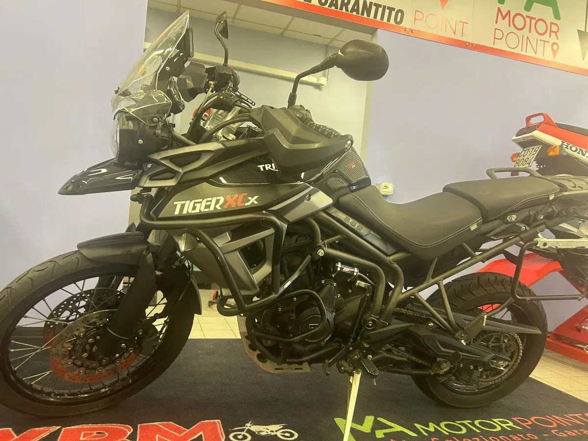Triumph Tiger 800 XCx (2015 - 17) (3)