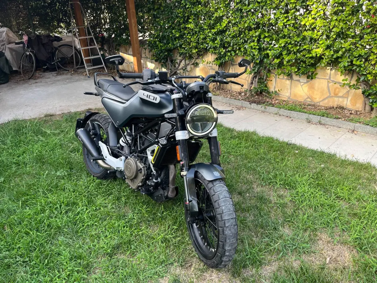 Husqvarna Svartpilen 401 (2021 - 23) (3)