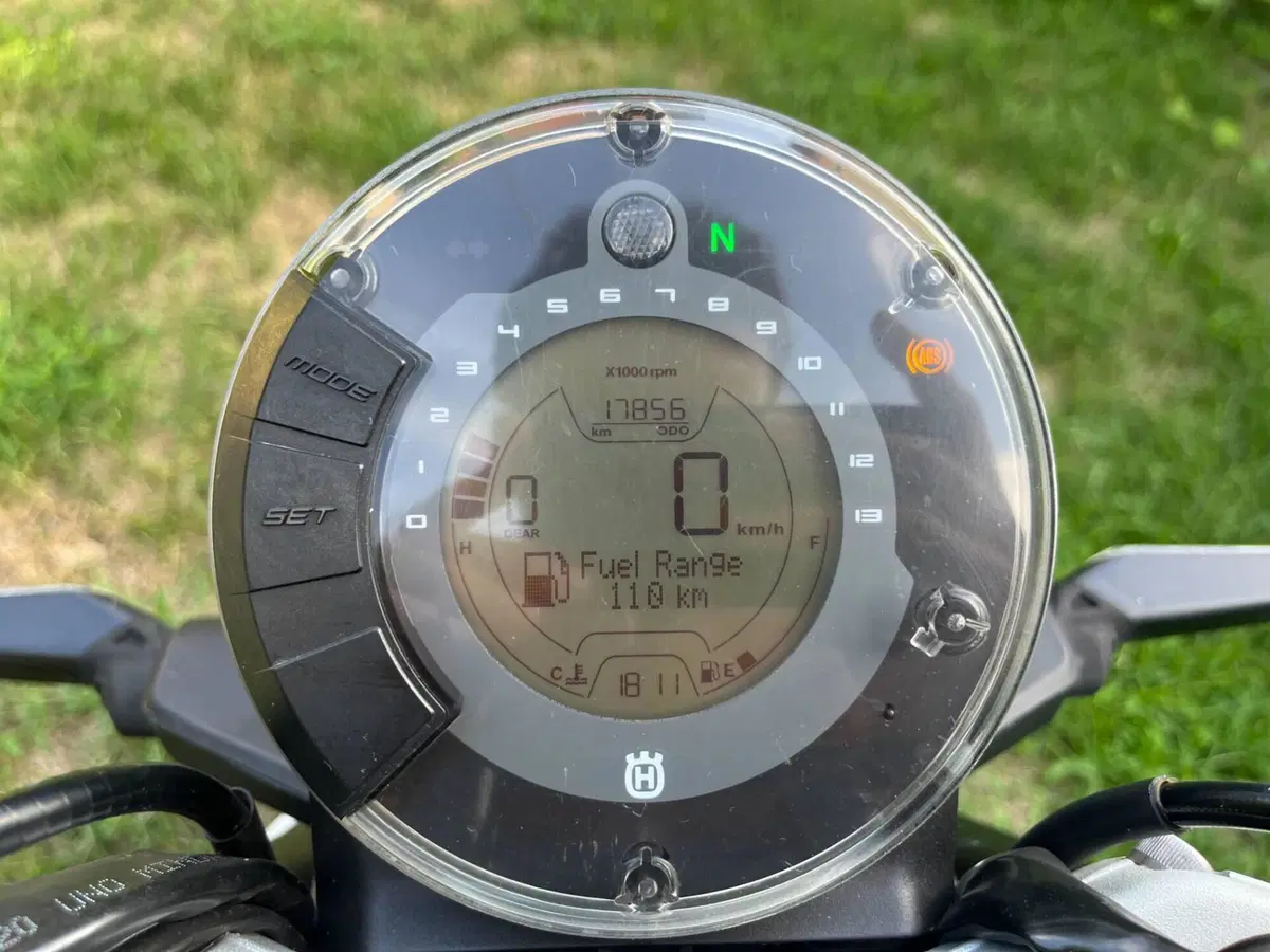 Husqvarna Svartpilen 401 (2021 - 23) (7)