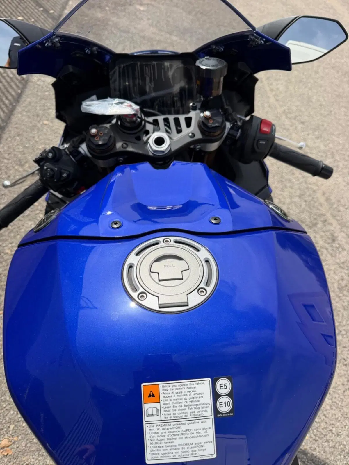 Yamaha YZF R9 (2025 - 26) (8)