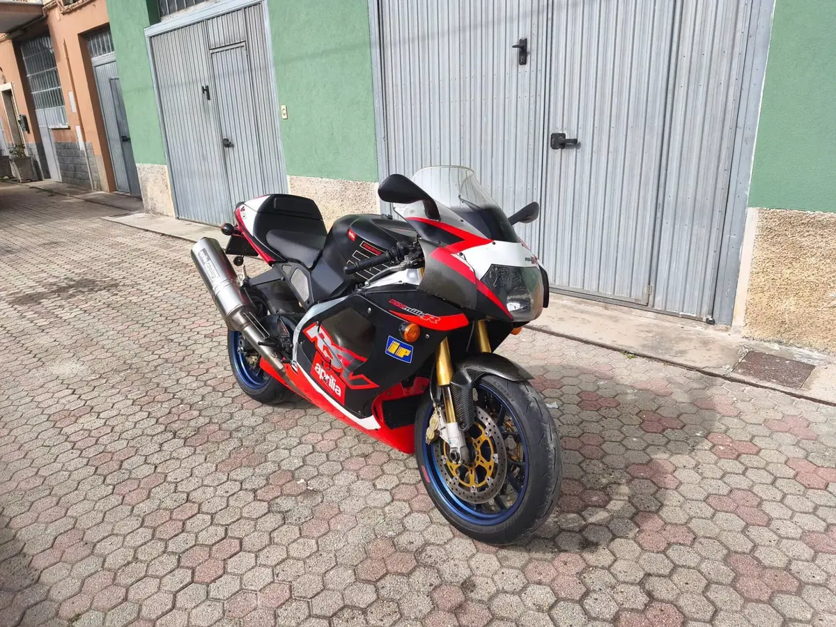 Aprilia RSV 1000 R (2001 - 02)