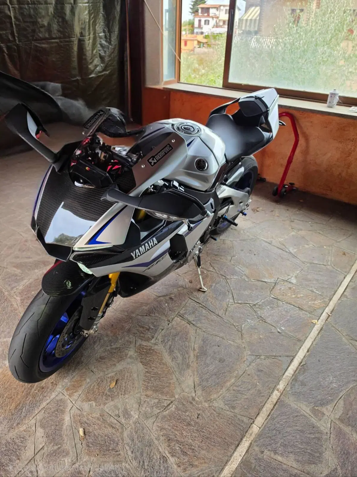 Yamaha YZF R1 M (2015 - 16) (2)