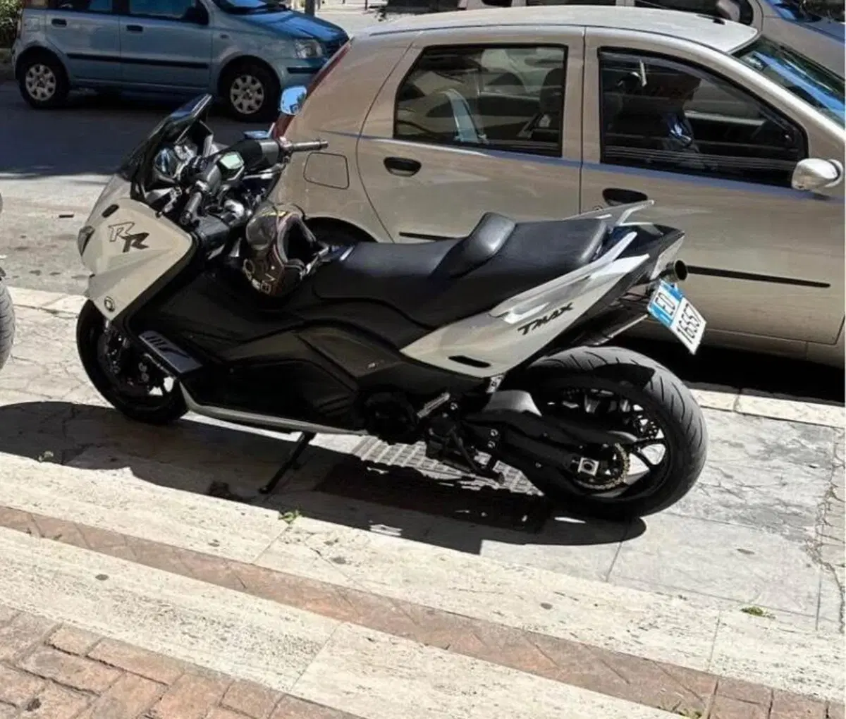Yamaha T-Max 530 (2015 - 16) (3)