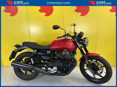 Moto Guzzi V7 Stone (2021 - 24) usata