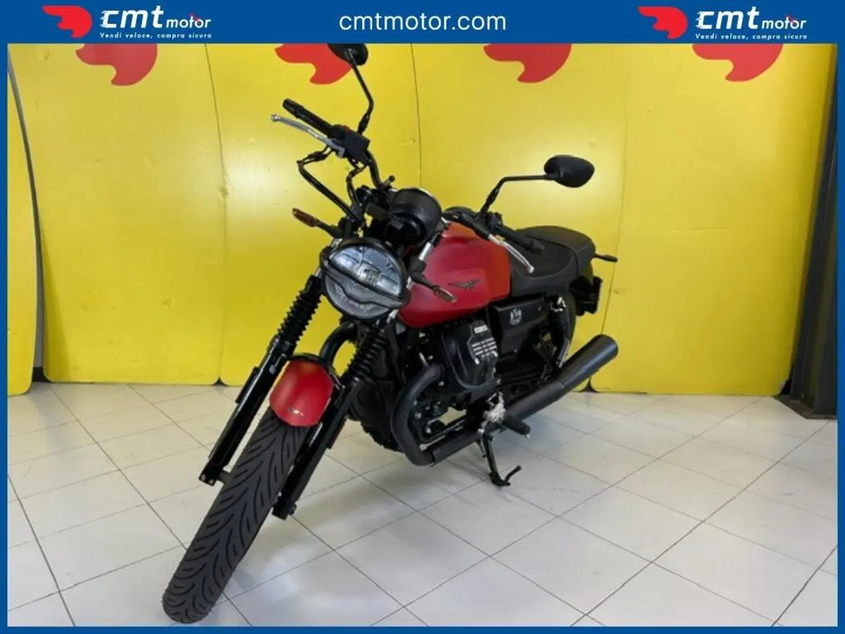 Moto Guzzi V7 Stone (2021 - 24) (2)