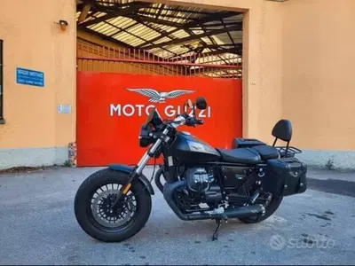 Moto Guzzi V9 Bobber (2021 - 25) usata