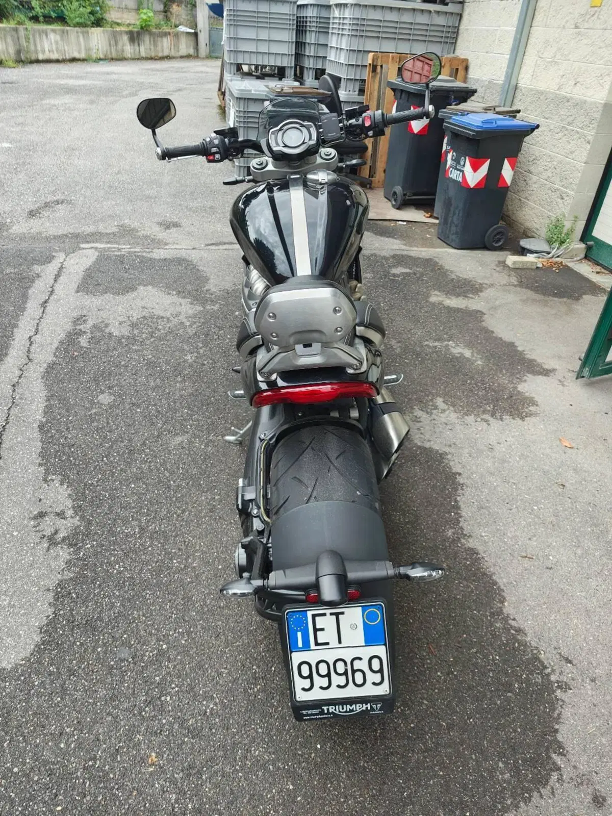 Triumph Rocket 3 R (2019 - 20) (3)