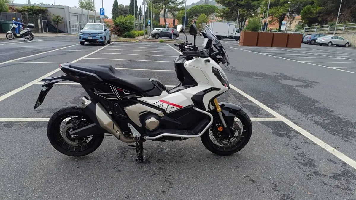 Honda X-ADV 750 DCT (2021 - 24) (6)