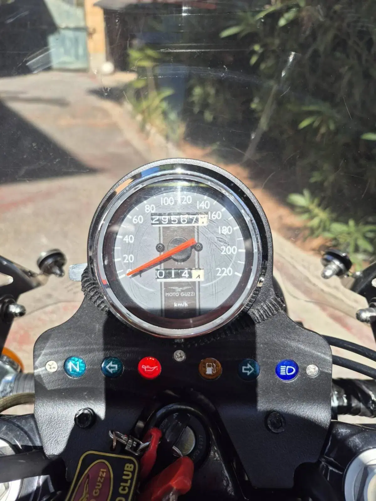 Moto Guzzi California Stone (5)