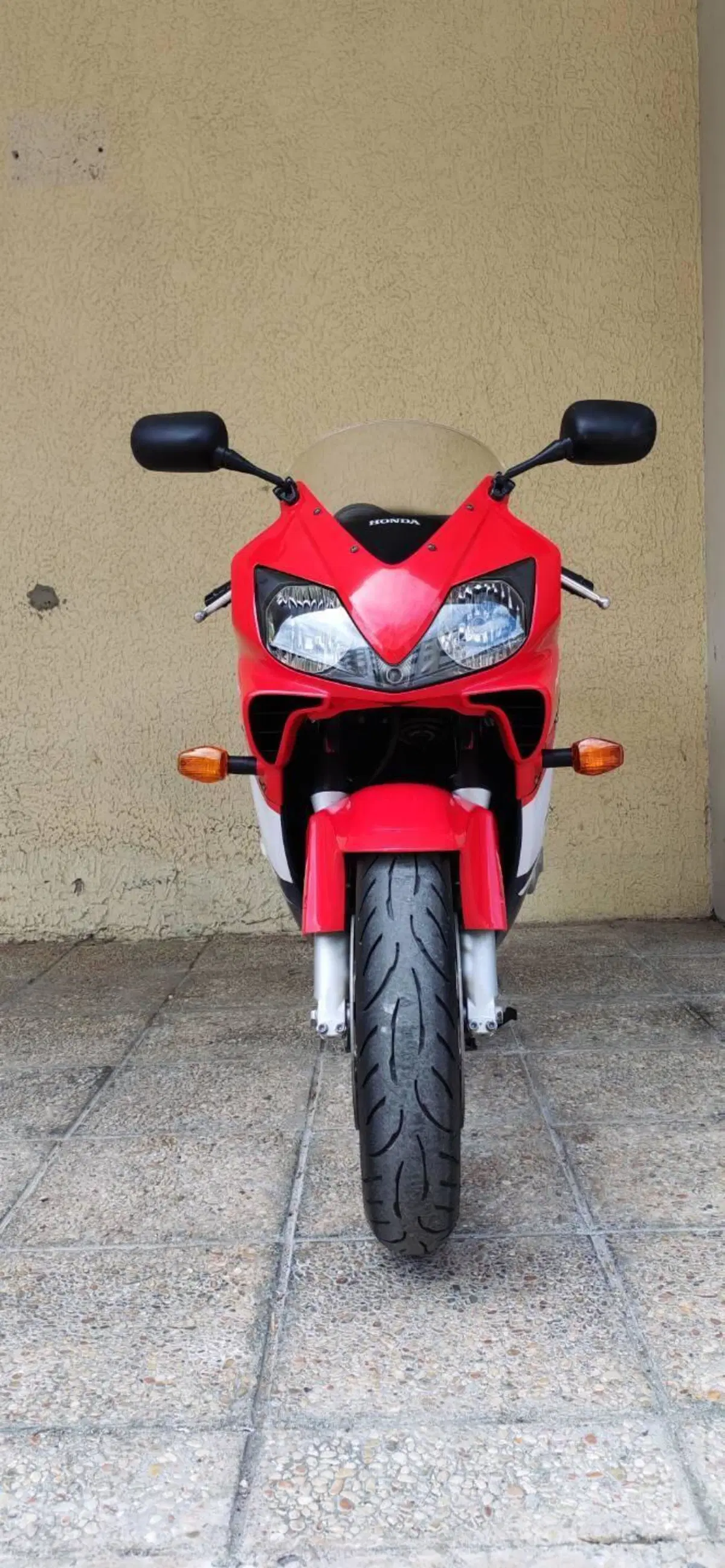 Honda CBR 600 F (2001 - 06) (2)