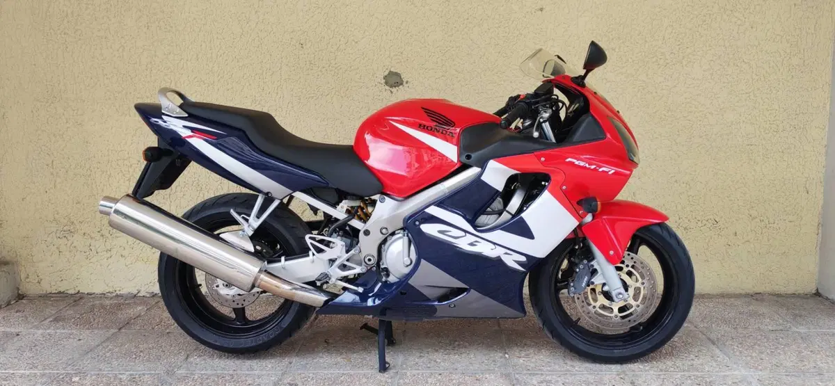 Honda CBR 600 F (2001 - 06) (3)