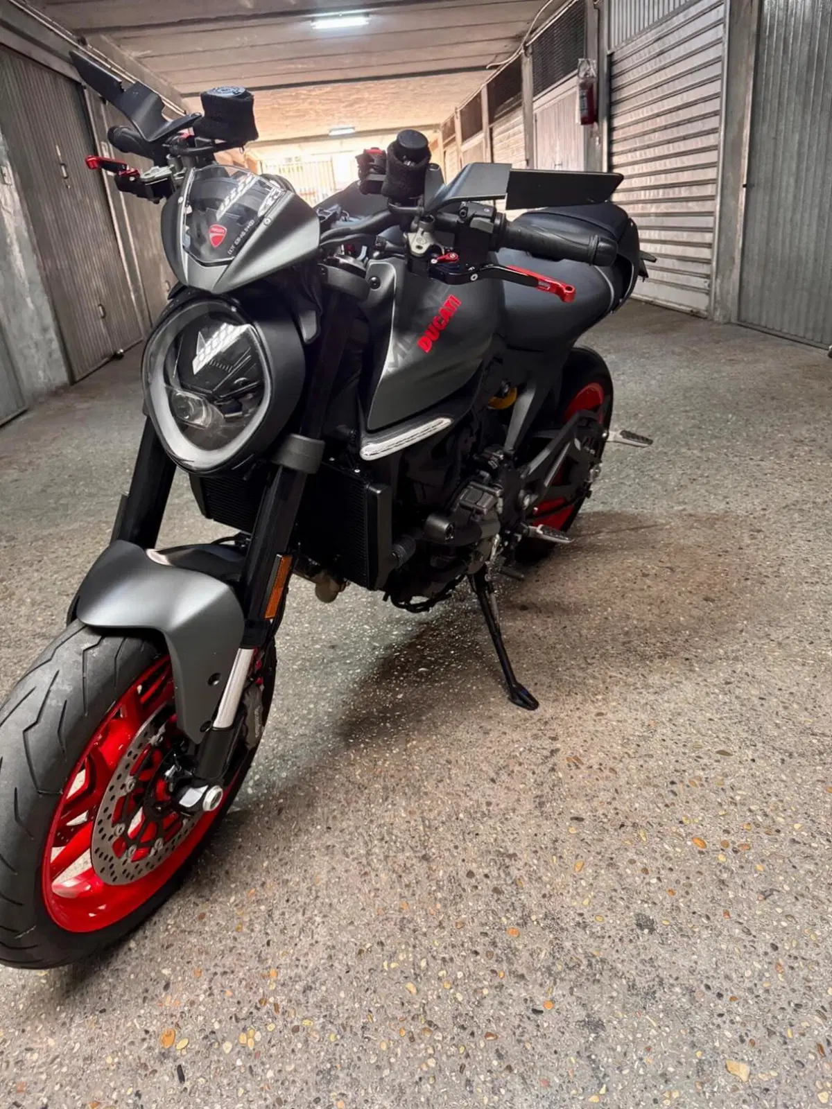Ducati Monster 937 + (2021 - 25) (4)