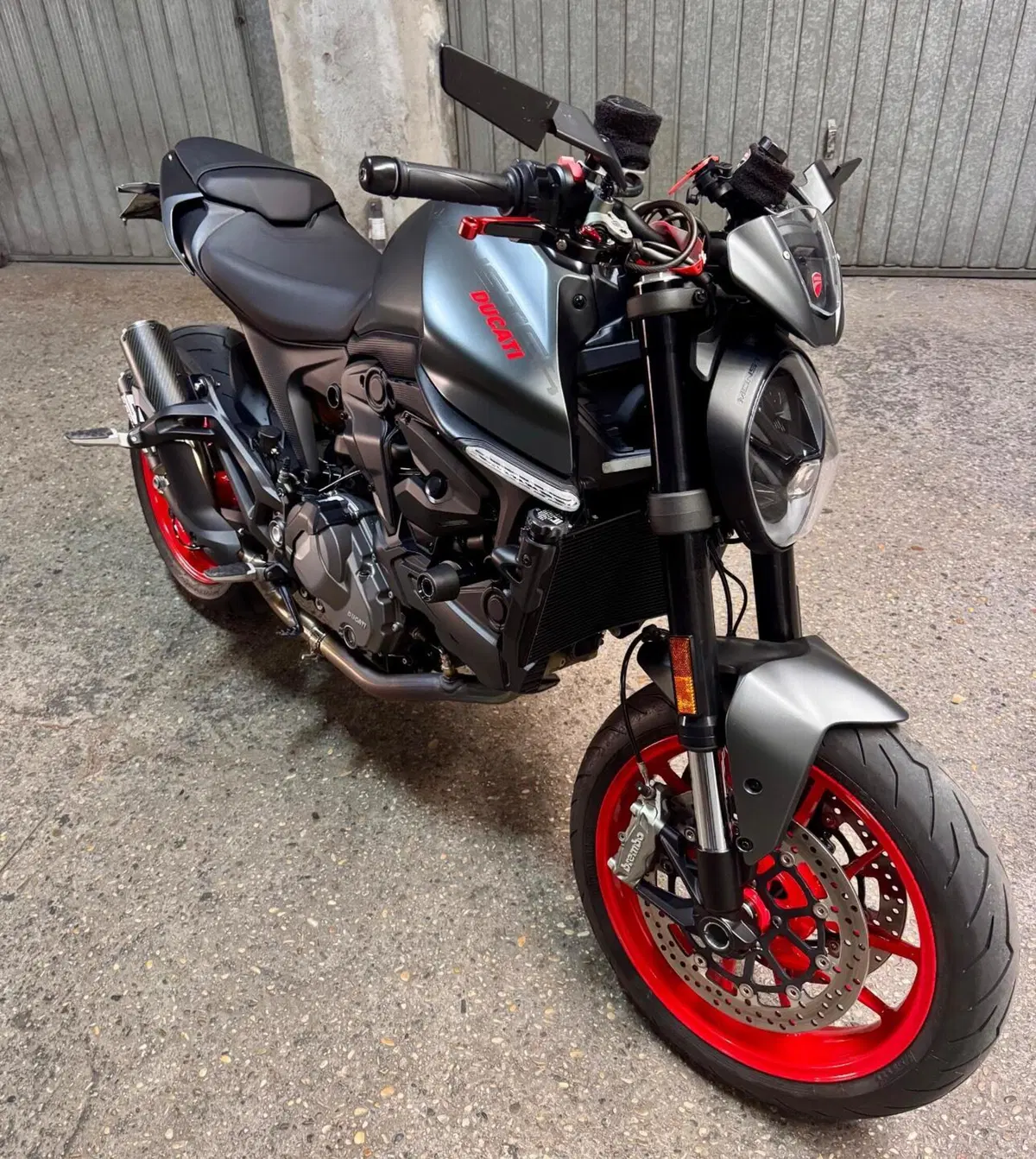 Ducati Monster 937 + (2021 - 25) (5)