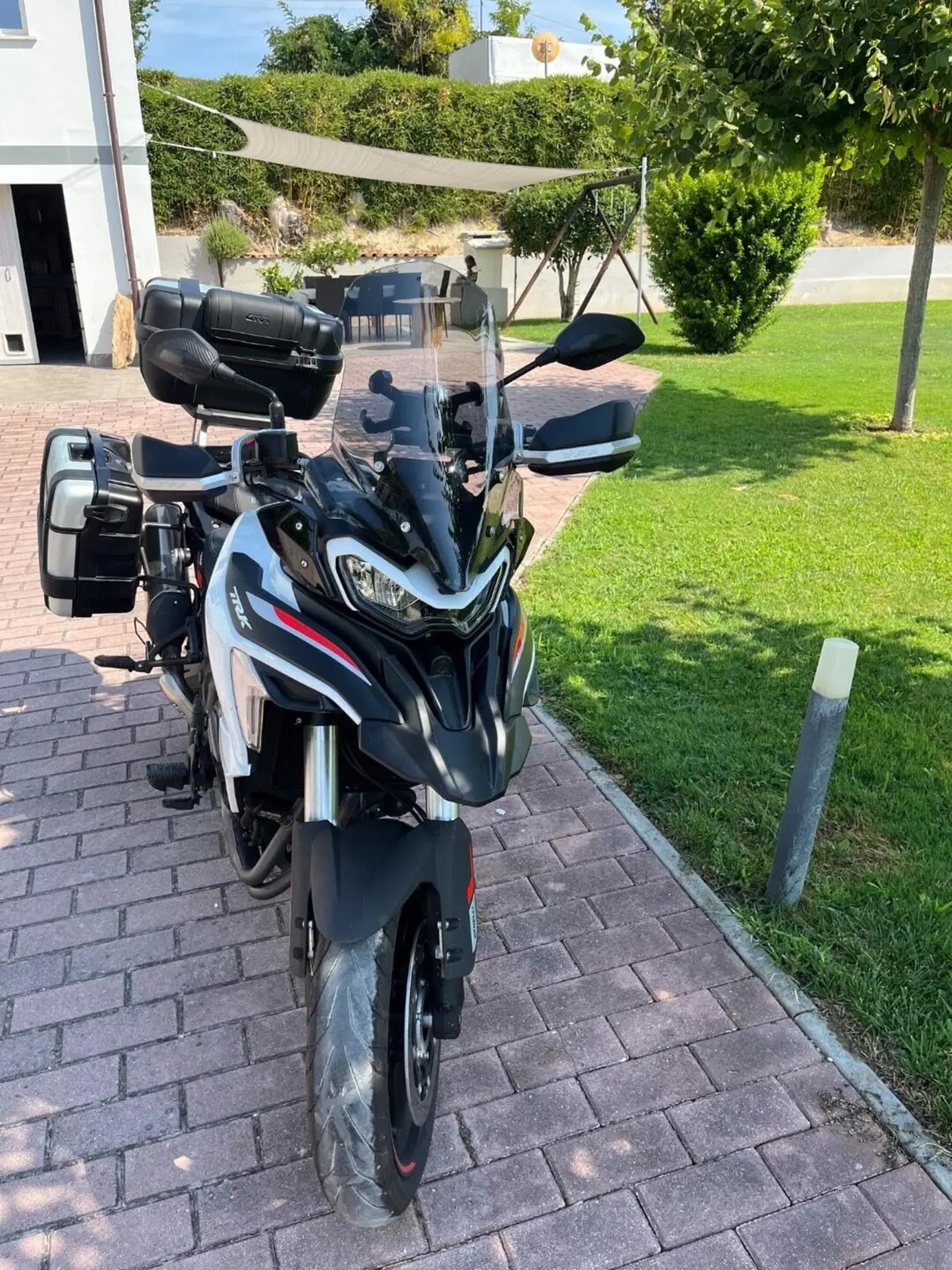 Benelli TRK 702 (2023 - 25) (2)