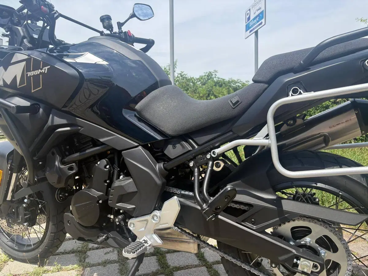CFMOTO 700MT Adventure (2025 - 26) (2)
