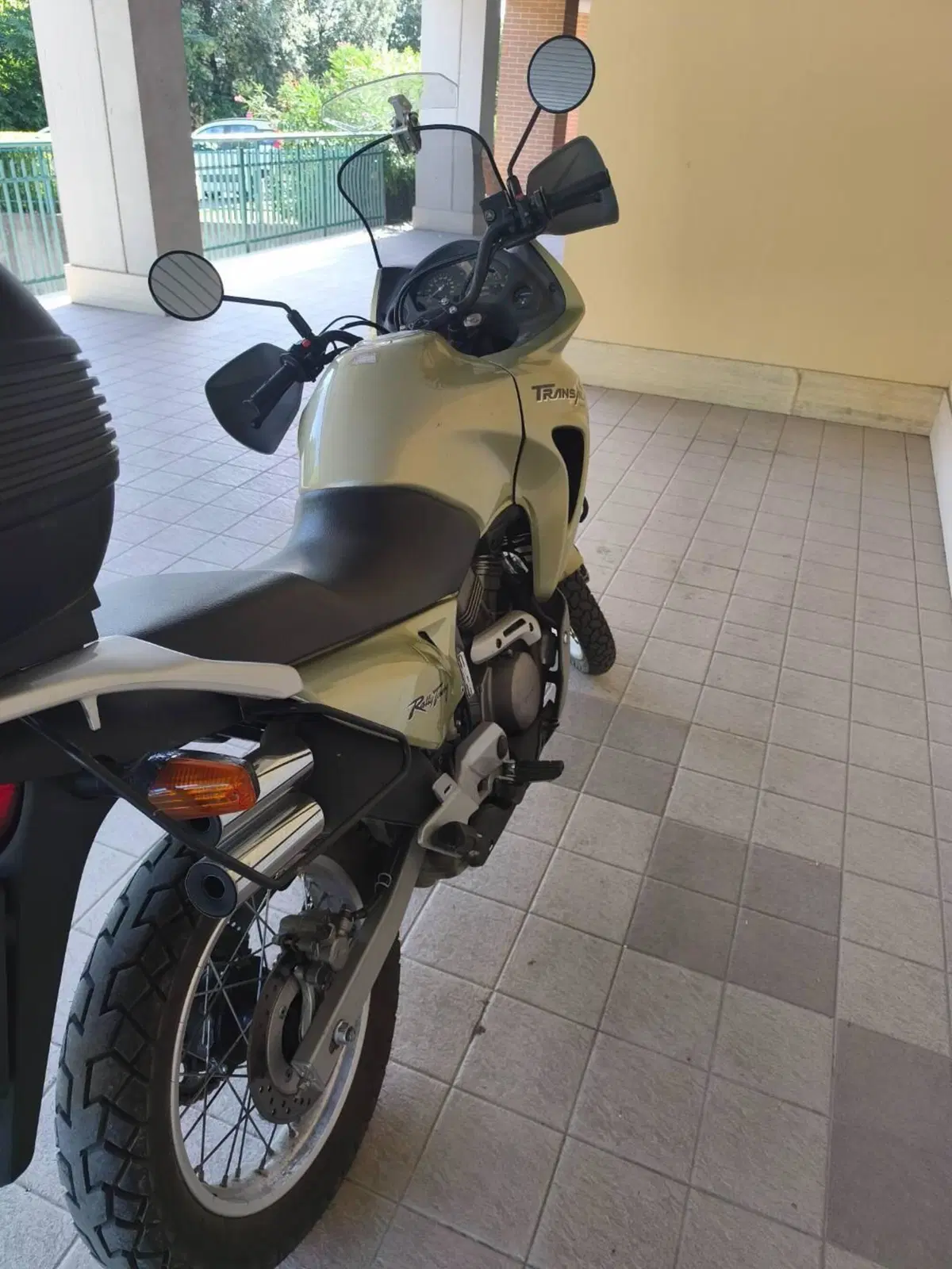 Honda Transalp XL 650V (2000 - 04) (3)