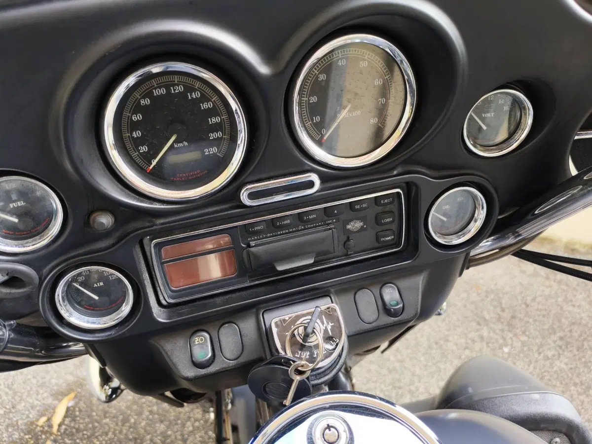 Harley-Davidson 1450 Electra Glide Classic (2002) - FLHTC