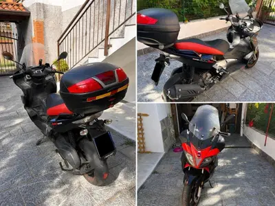 Aprilia SR Max 300 (2011 - 16) usata