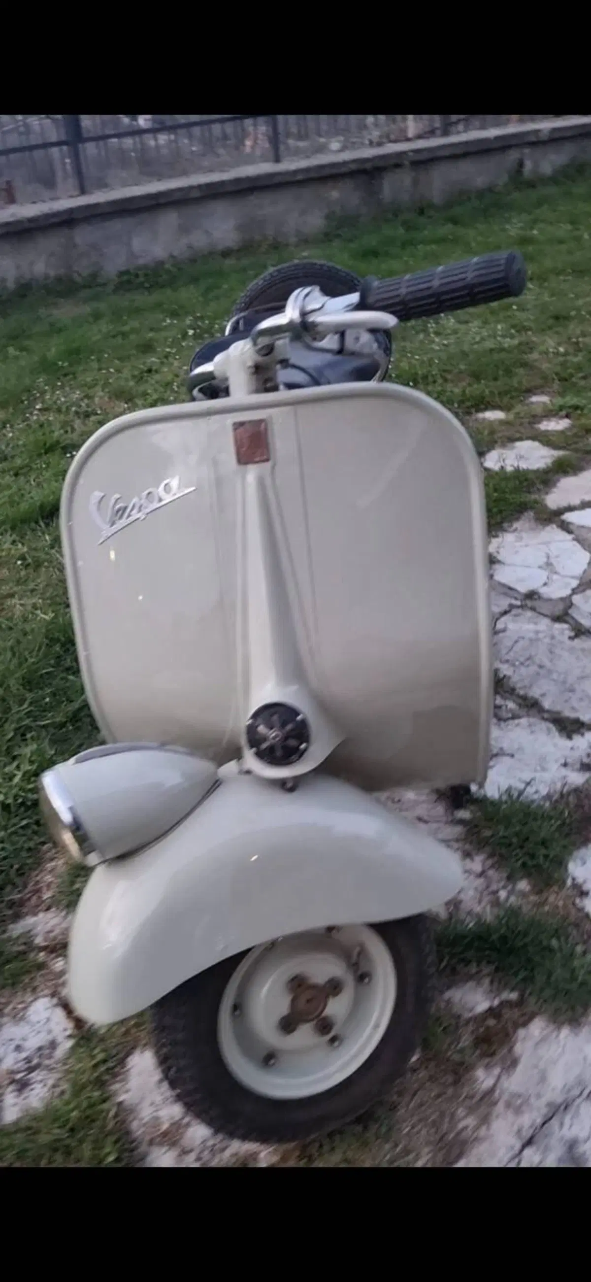 Piaggio Vespa  faro basso 