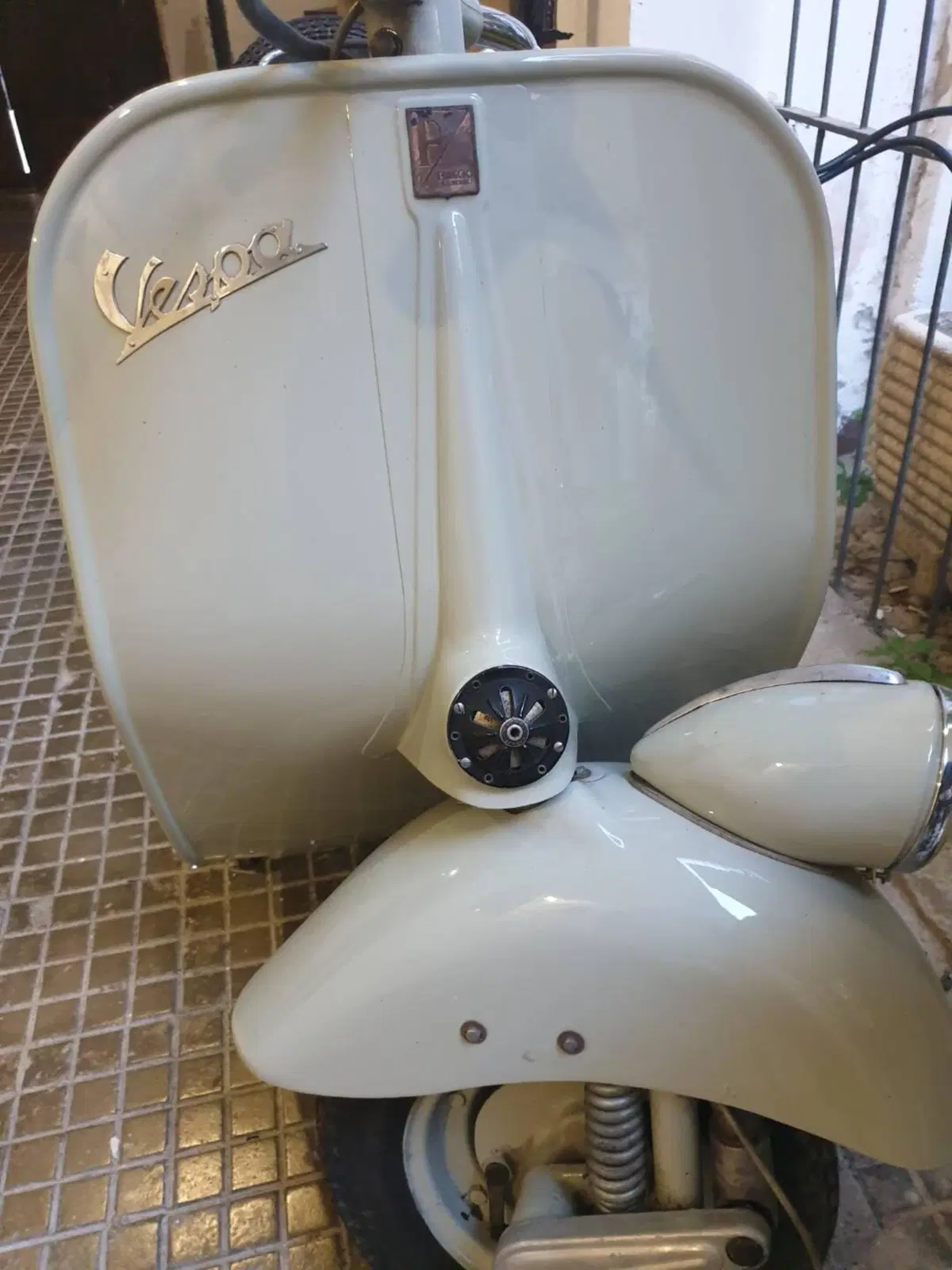 Piaggio Vespa  faro basso  (4)