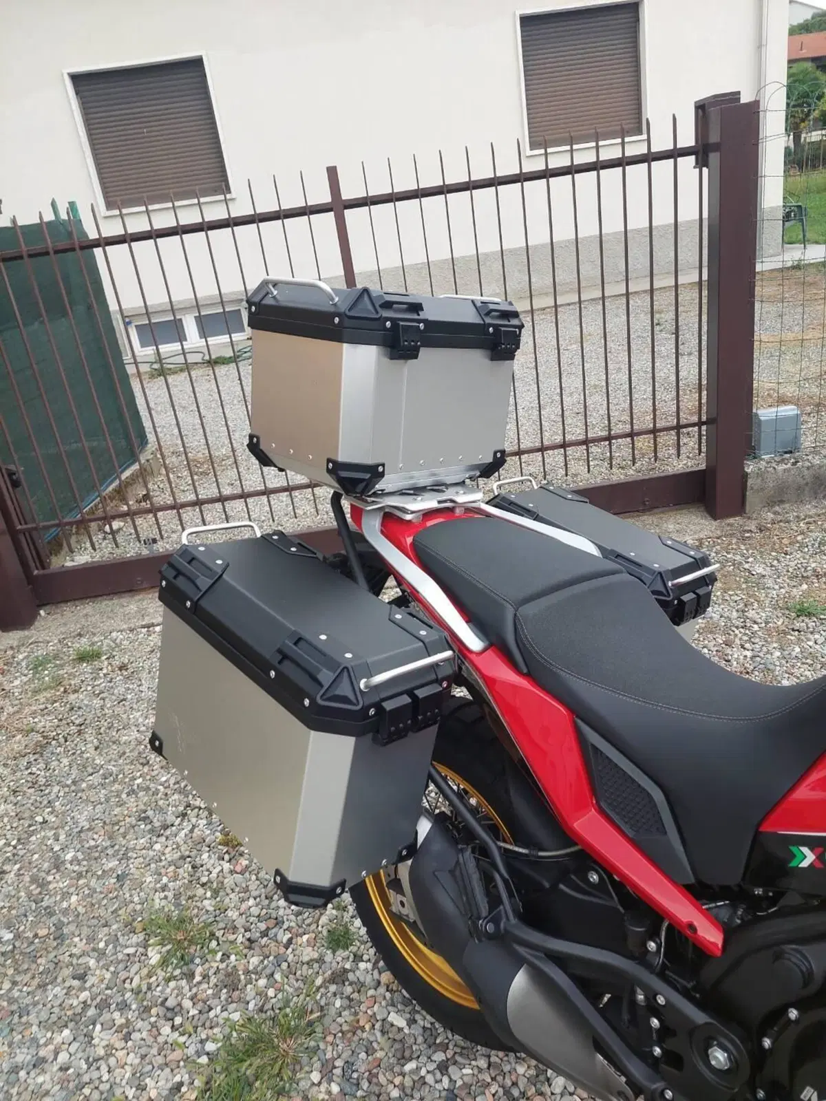 Moto Morini X-Cape 650 Gold Wheels Edition (2022 - 26) (3)