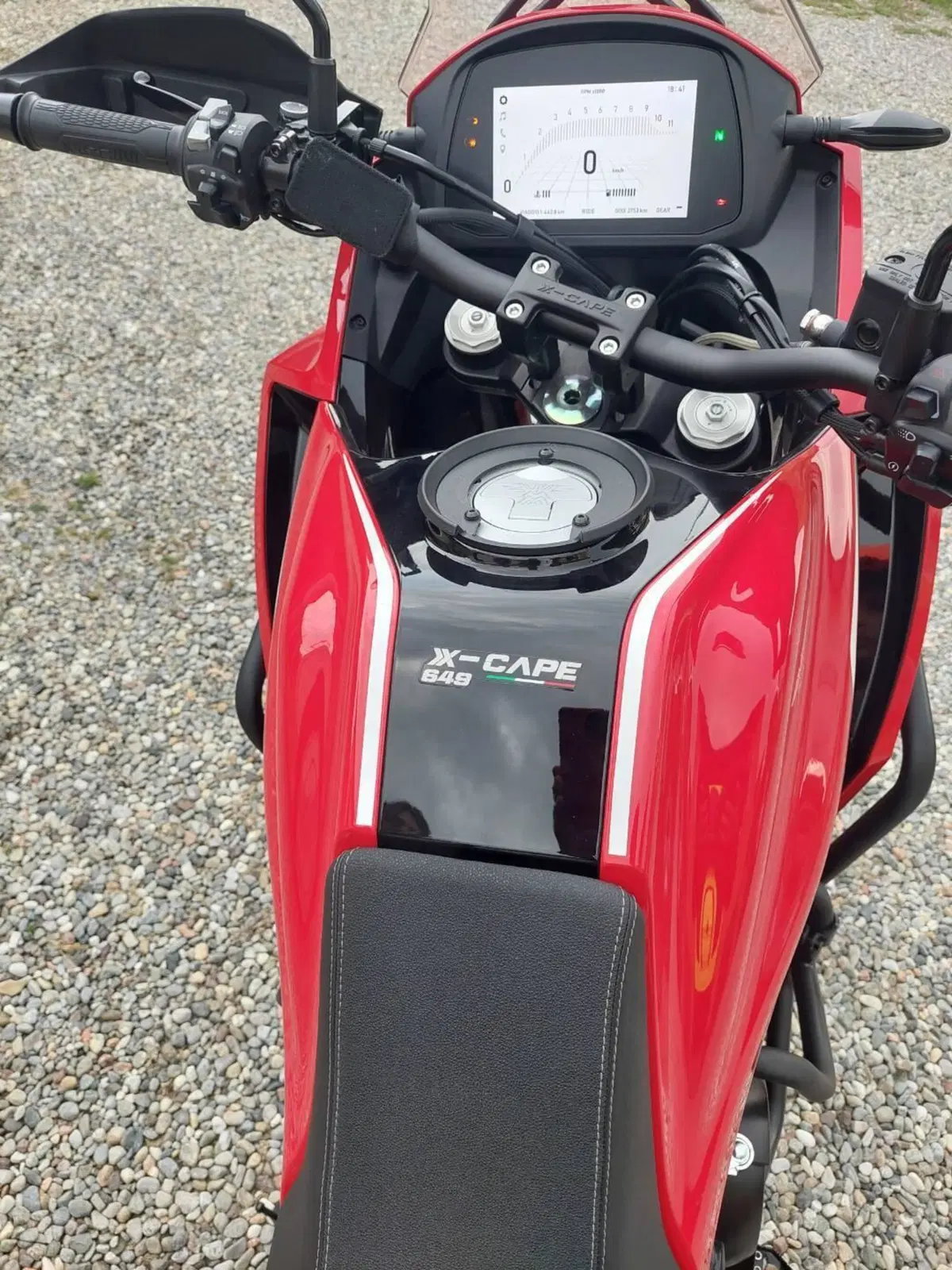 Moto Morini X-Cape 650 Gold Wheels Edition (2022 - 26) (4)