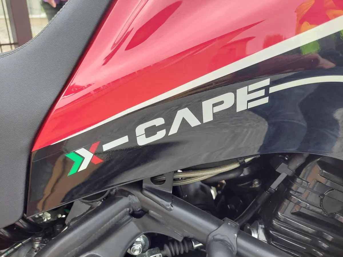 Moto Morini X-Cape 650 Gold Wheels Edition (2022 - 26) (12)