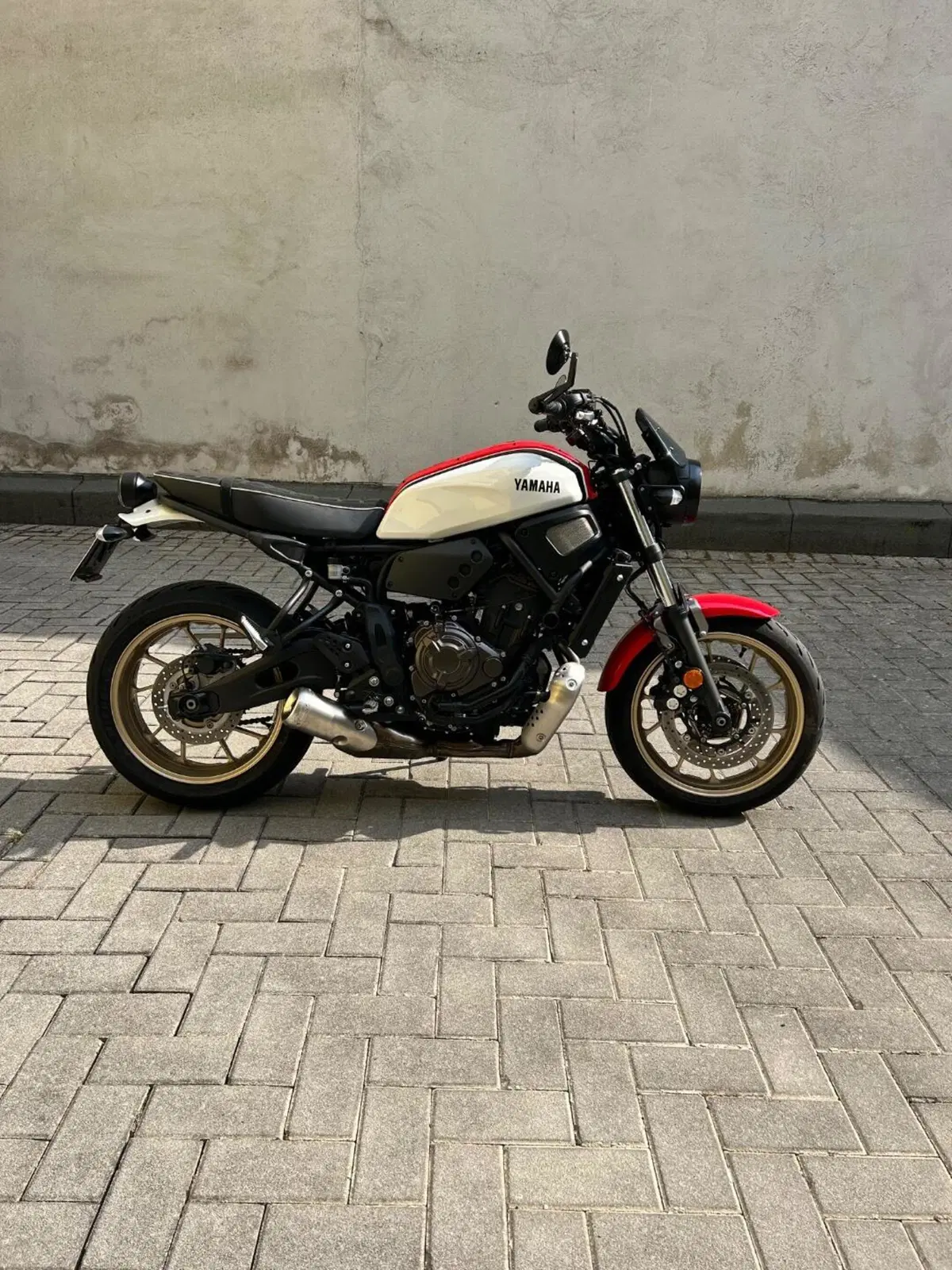 Yamaha XSR 700 (2021) (3)