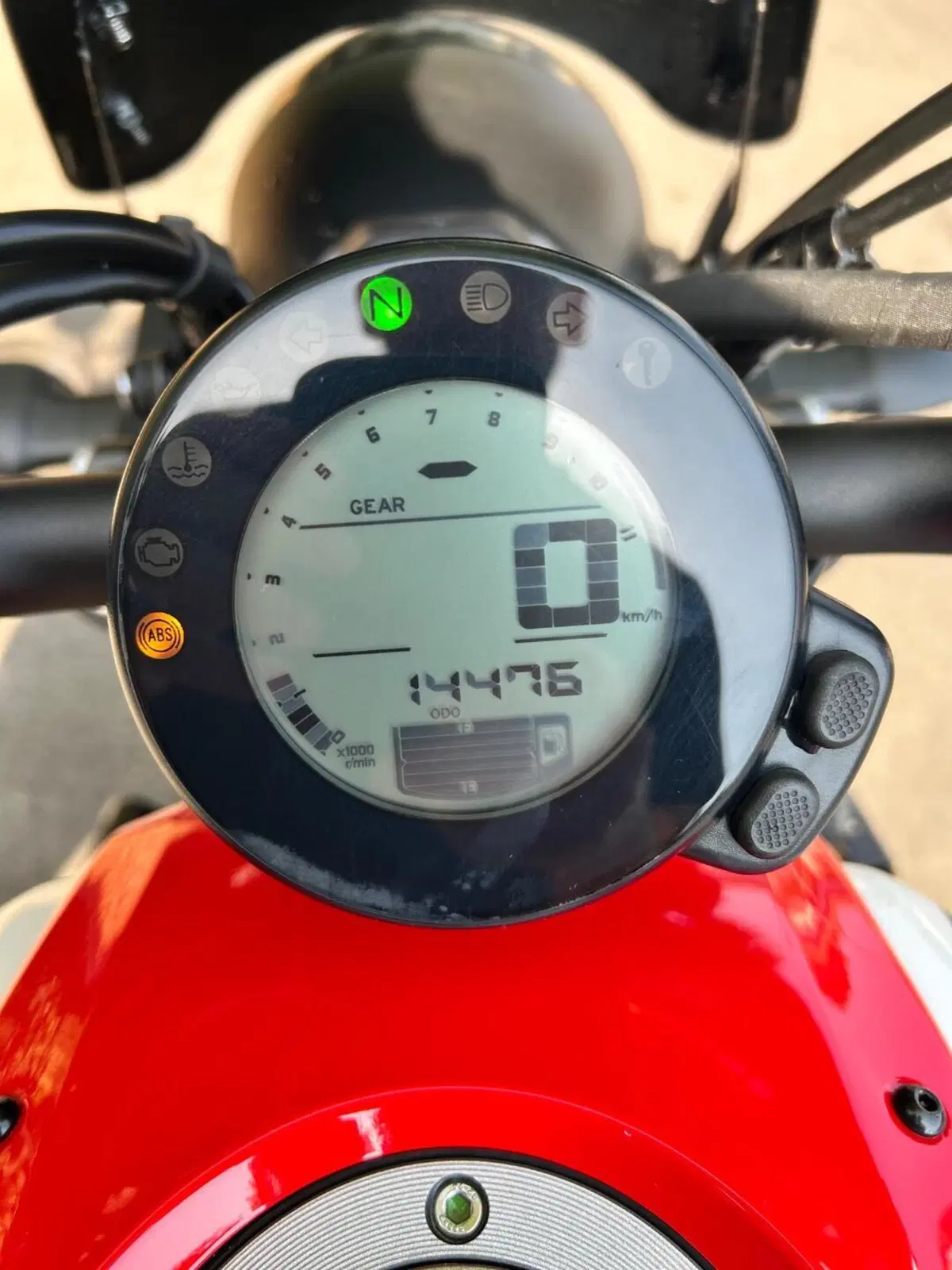 Yamaha XSR 700 (2021) (6)