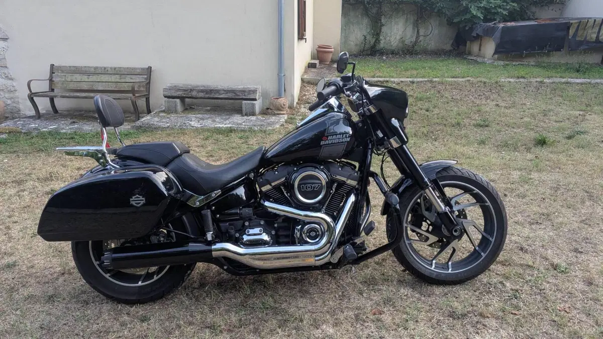 Harley-Davidson Sport Glide (2021 - 25)
