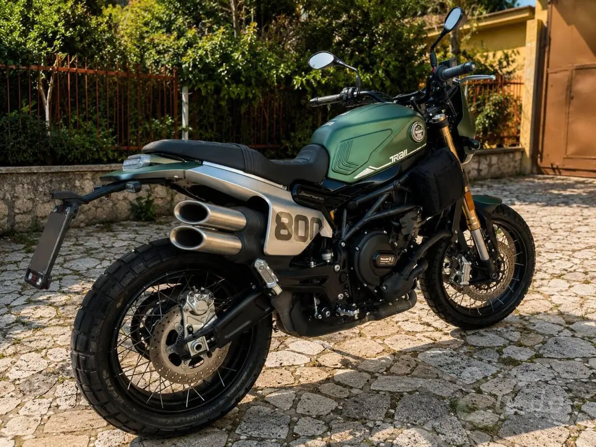 Benelli Leoncino 800 Trail (2022 - 26)