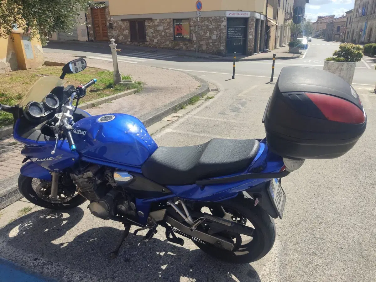 Suzuki GSF 600 Bandit S (2000 - 05) (2)
