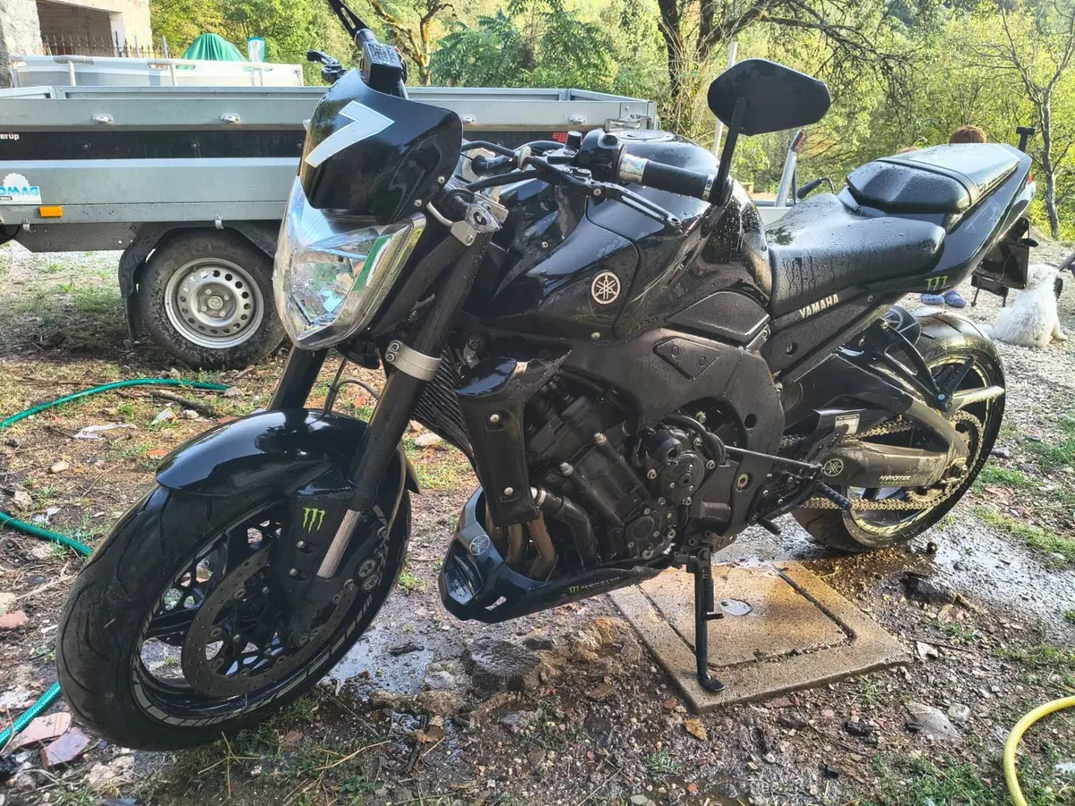 Yamaha FZ1 (2006 - 16) (2)