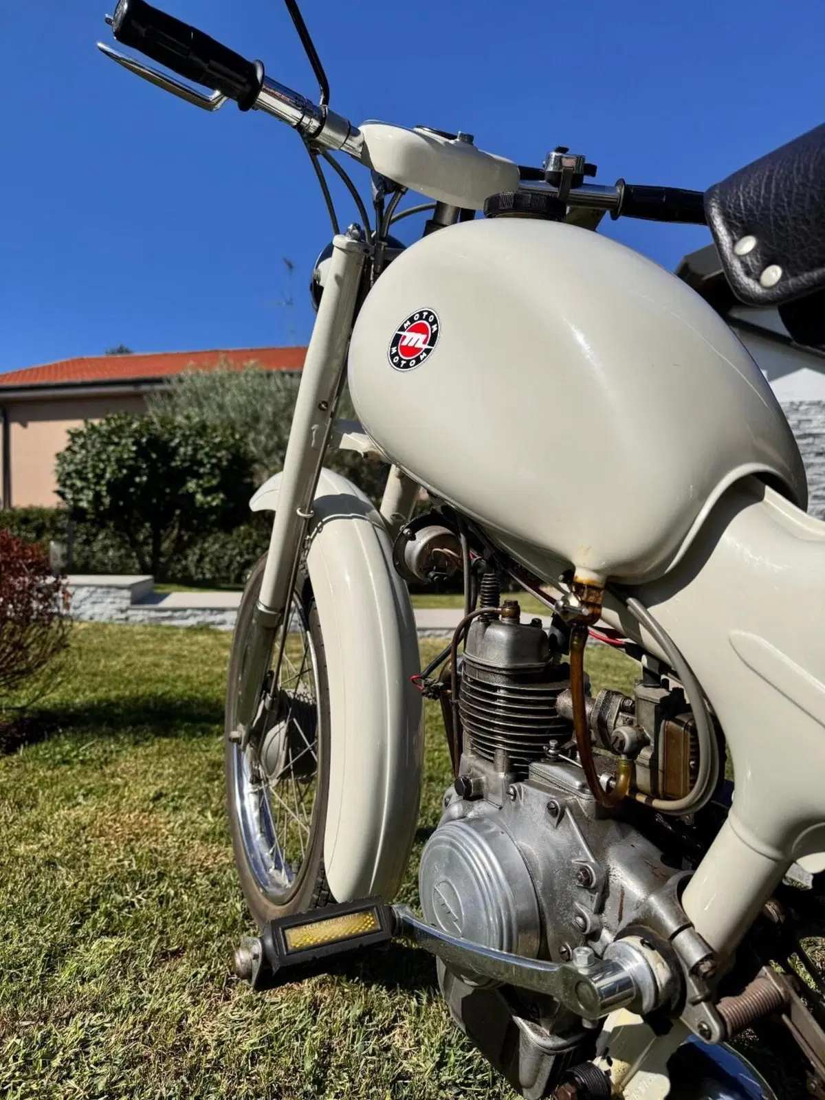 Motom Moto 48 (2)